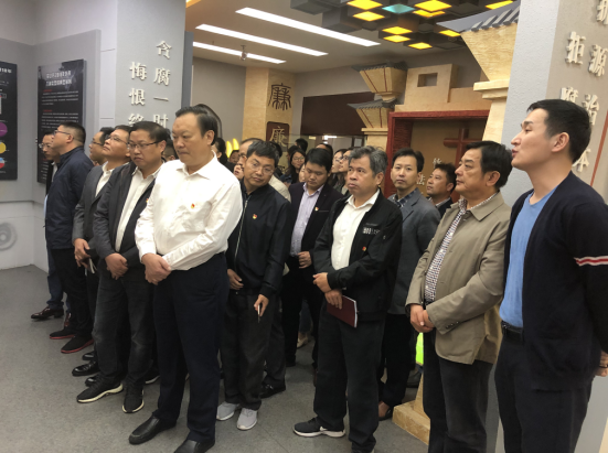 大別山國投集團(tuán)召開紀(jì)法宣講暨集體廉政談話會議