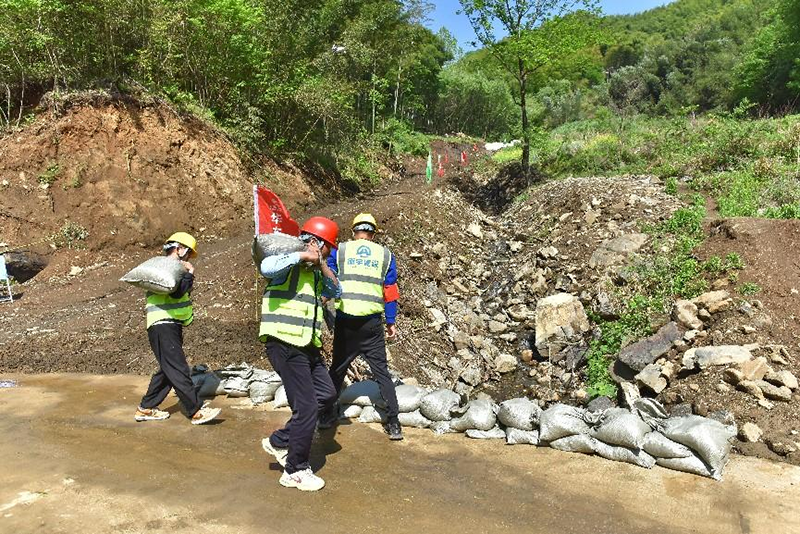 水投公司組織開(kāi)展抗洪搶險(xiǎn)應(yīng)急演練